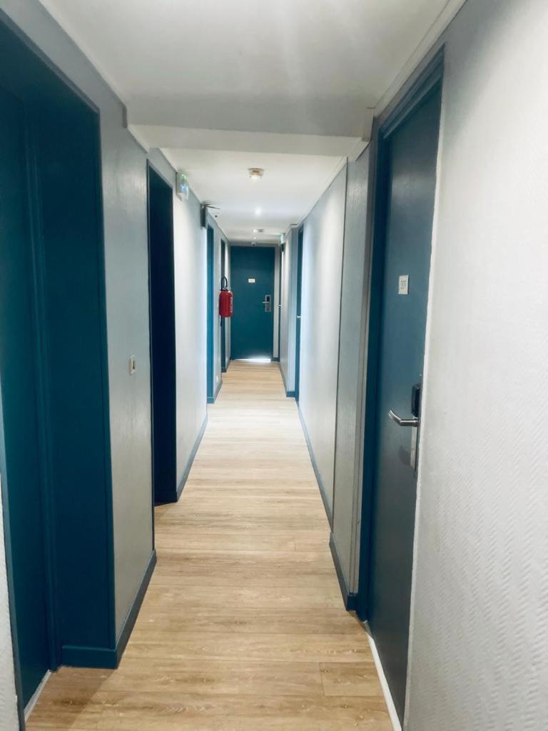 Hotel Hipotel Gambetta République Paris