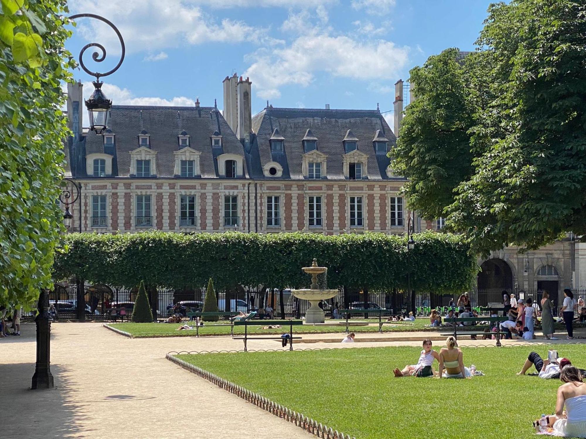 De Standing - Place Des Vosges - Cozy 2 Pieces - Appartement