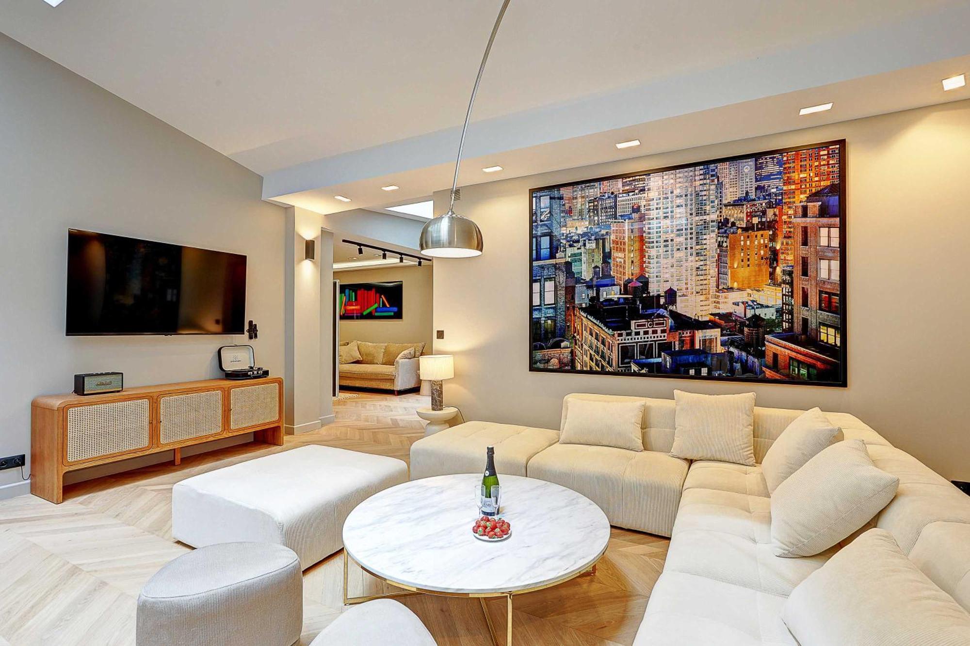 Elegant With Ac - 3br-10p- Le Marais Apartment *