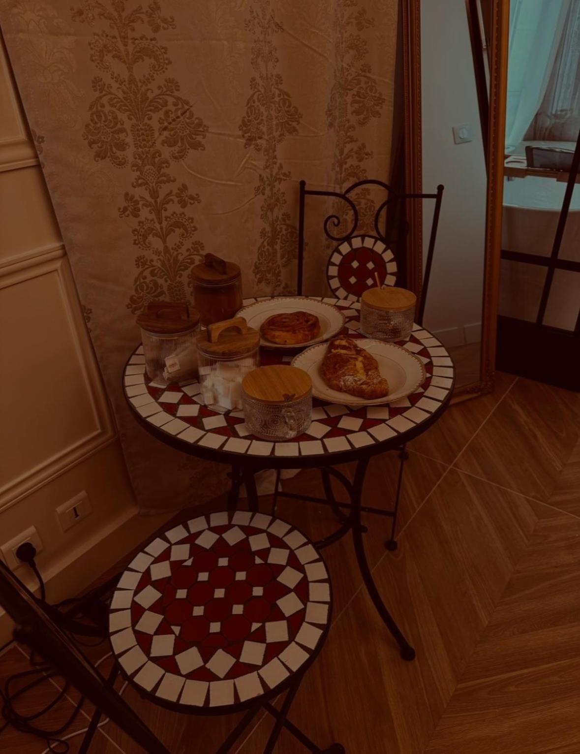 Elegant Avec Baignoire Apartment Paris