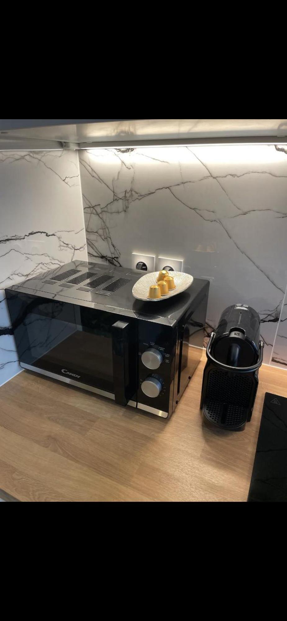 Moderne Au Coeur Du 8e Paris