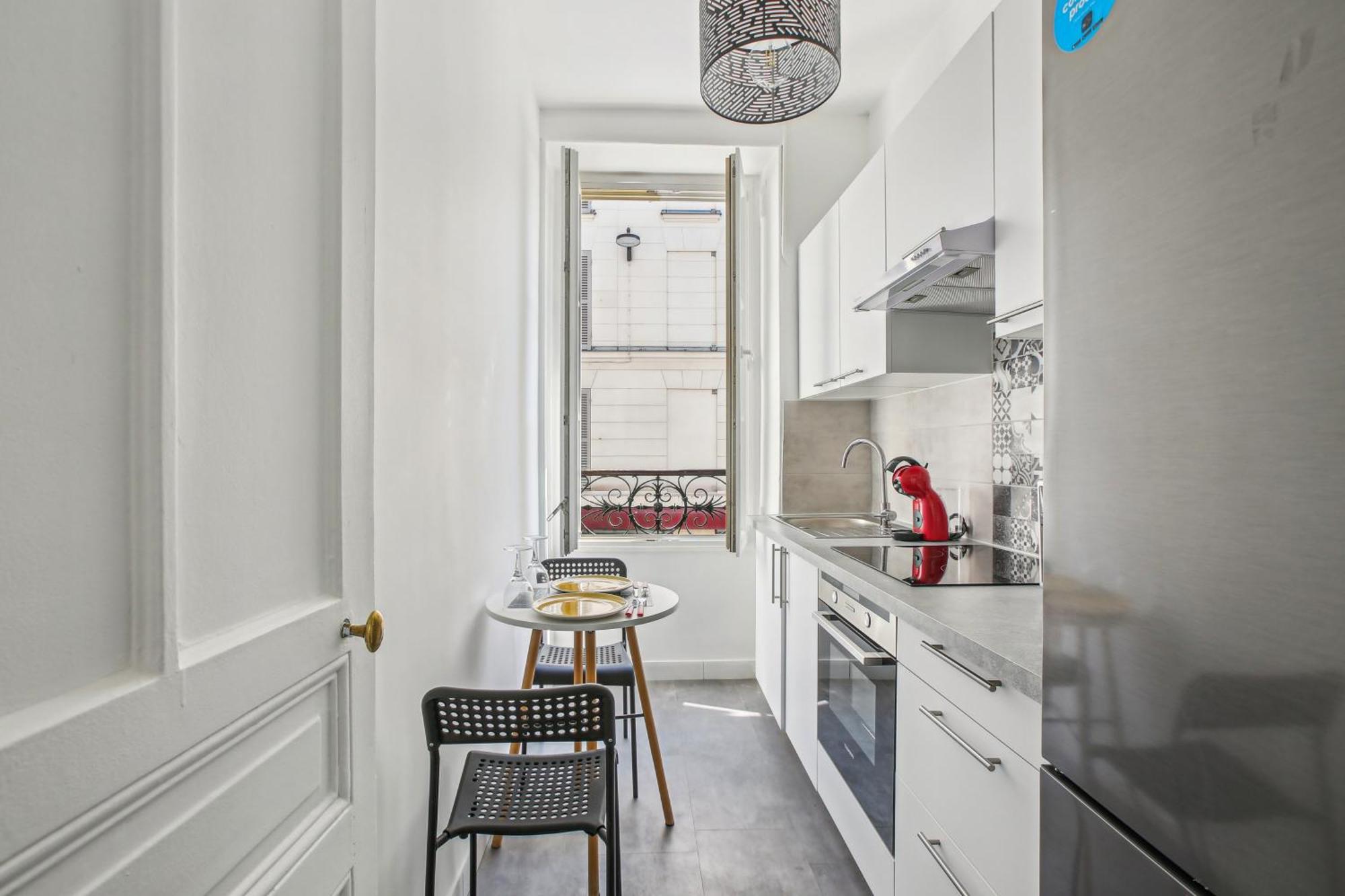 Chic And Comfortable Apartment Paris