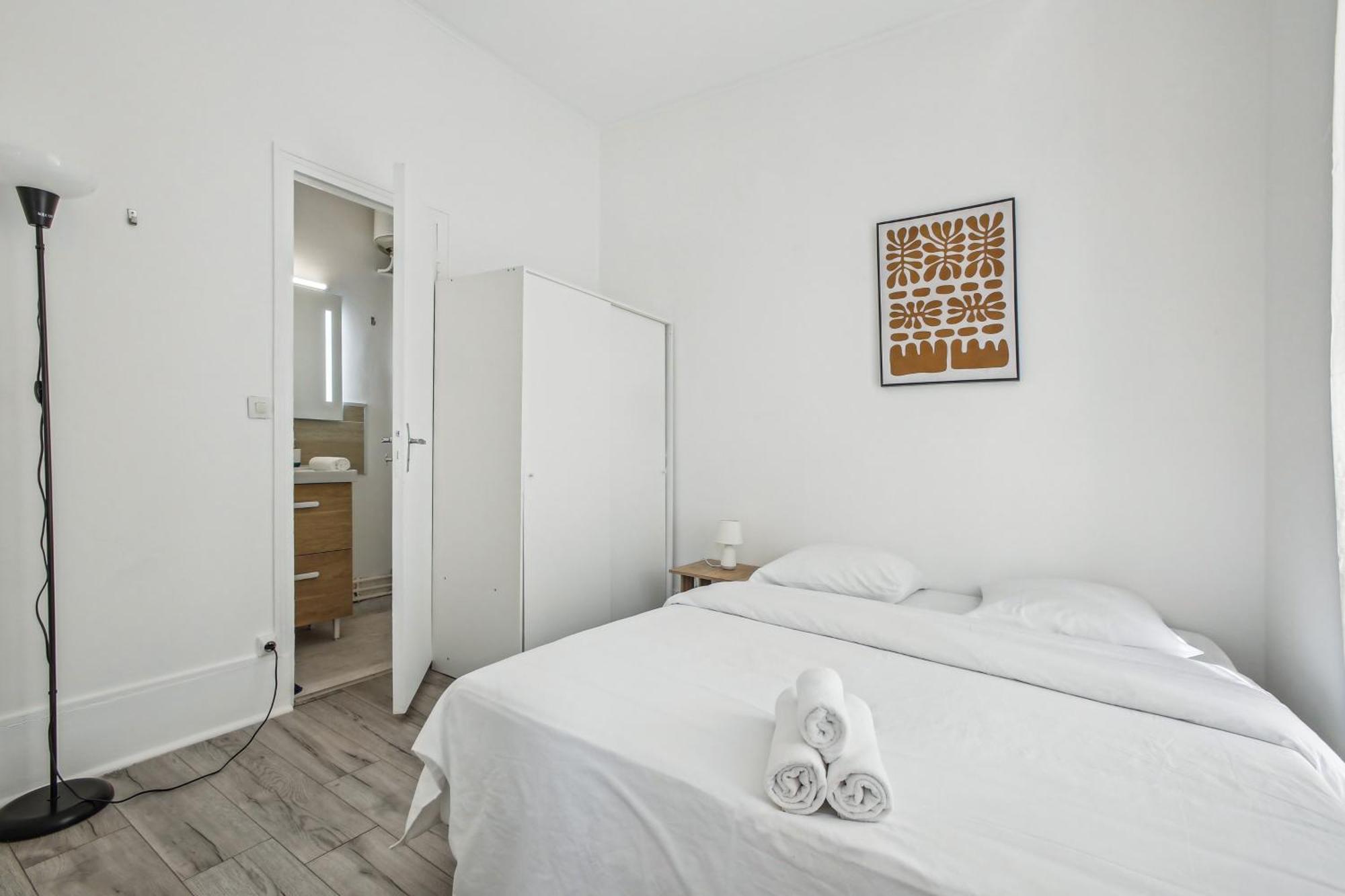 Apartment Chic And Comfortable Paris
