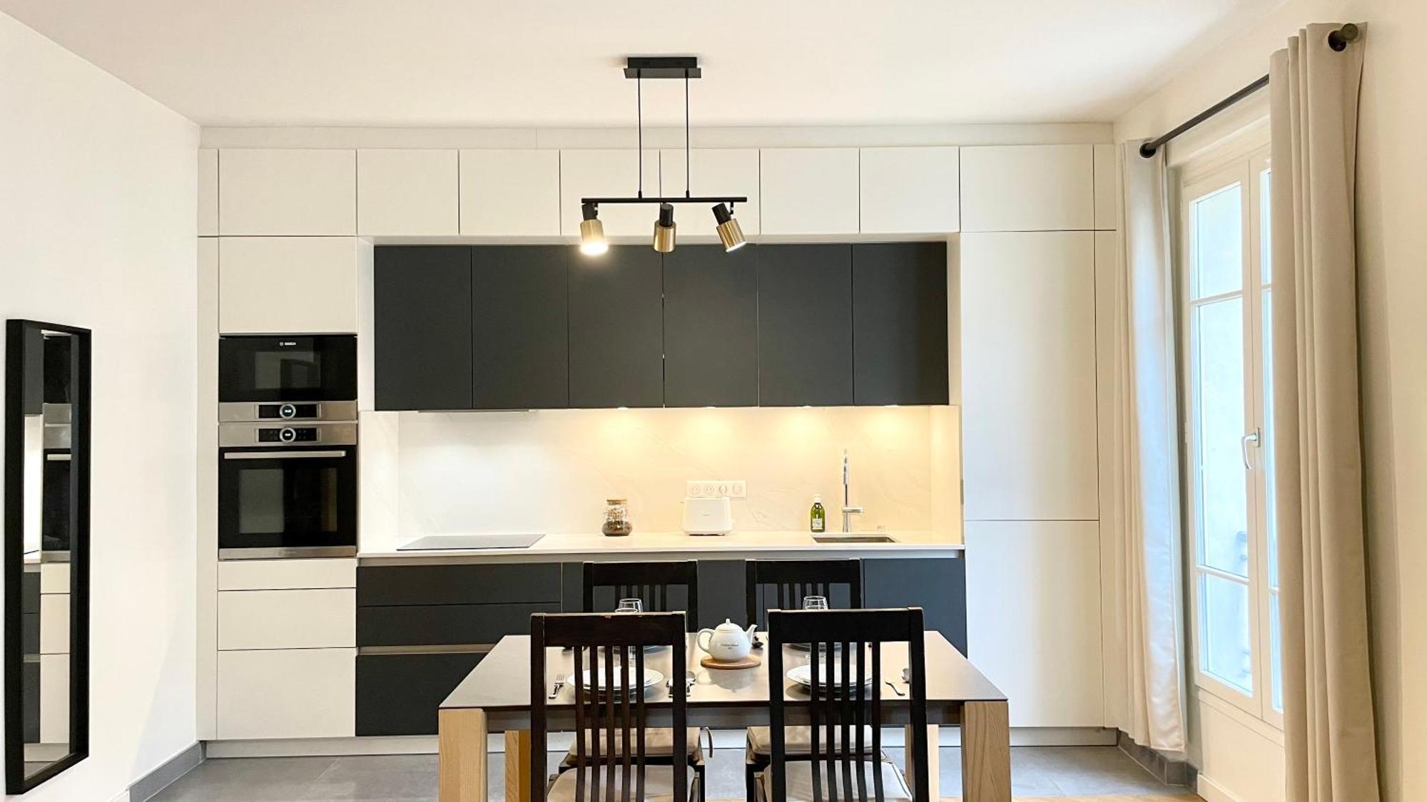 Appartement 107 - Tour Eiffel Luxe 15eme *