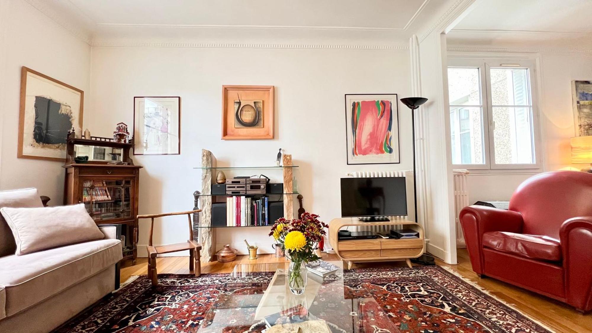 Apartment 116 - 15eme Elegant Pied-a-terre De 80m2