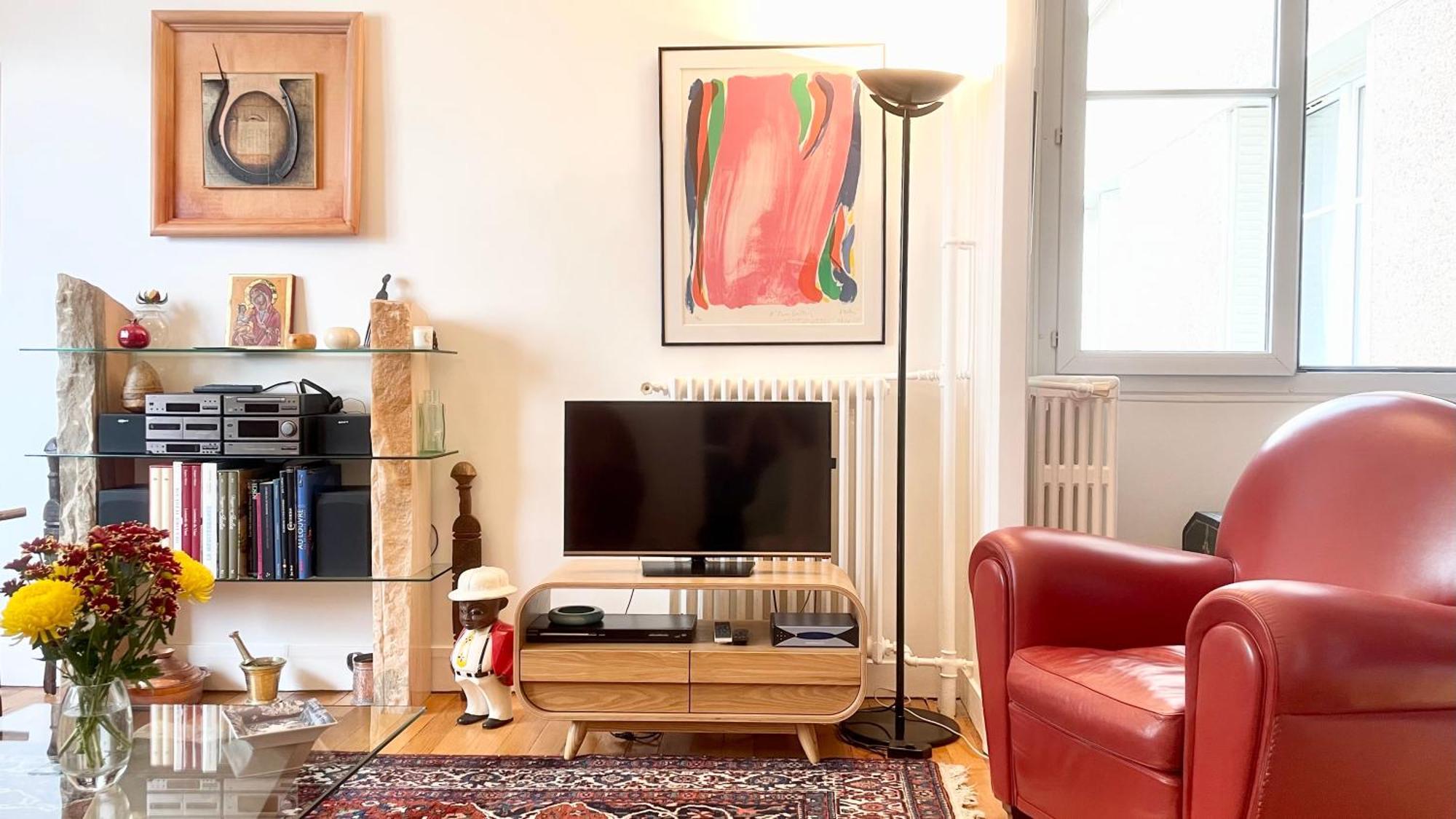 Apartment 116 - 15eme Elegant Pied-a-terre De 80m2