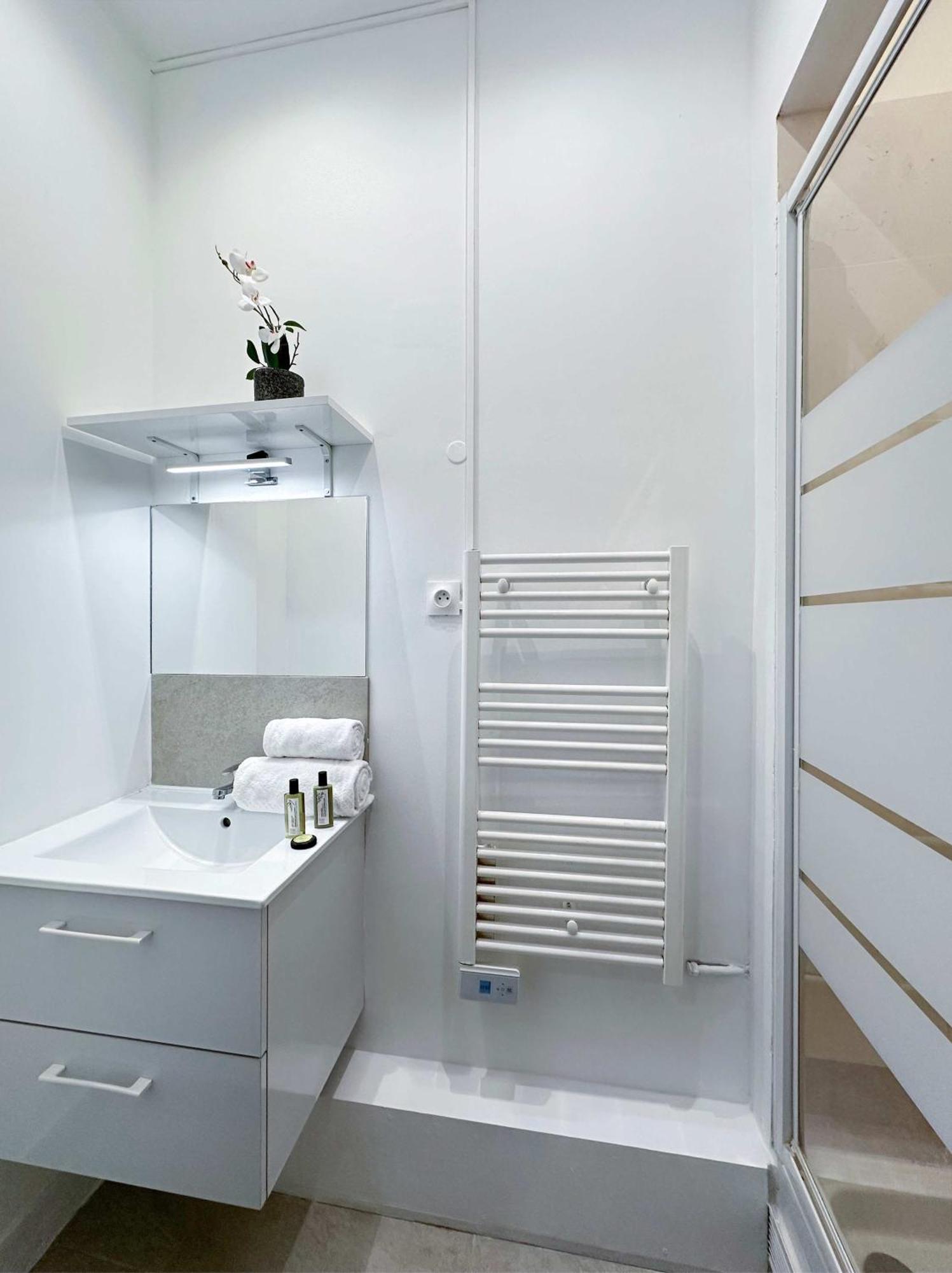 Renovated Champs-elysees Retreat Appartement Paris