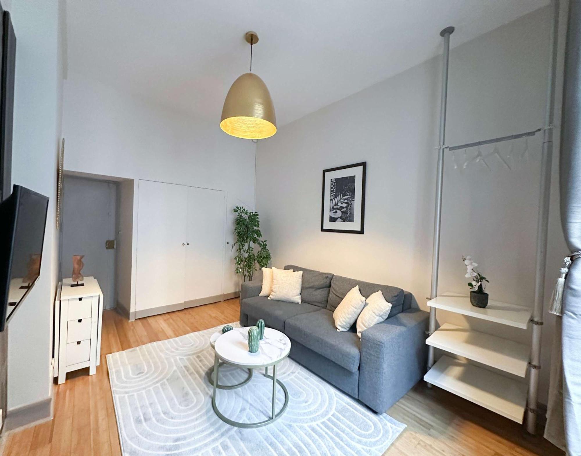 Appartement Renovated Champs-elysees Retreat