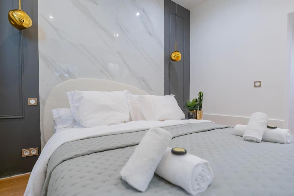 Apartment Luxurious With Stylish Design And Comfort - 105
