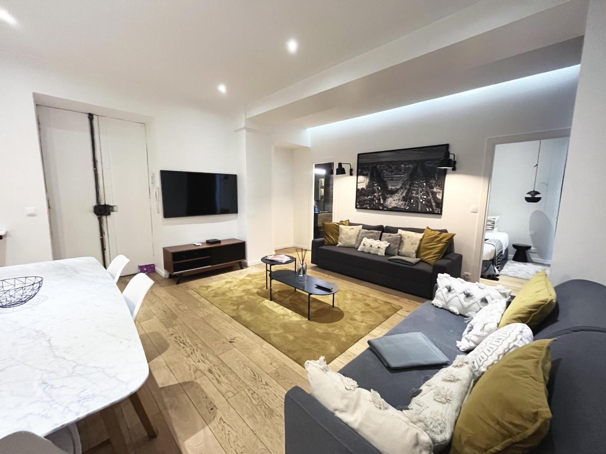 Urban Flat 69 - Beautiful Parisian In Center Of *