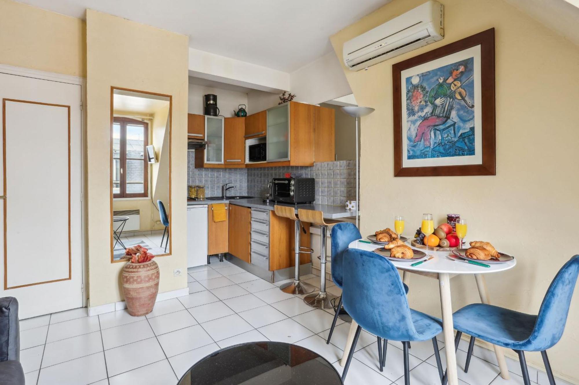 Appartement Eiffel Tower & Faubourg - 1br - Cityapartmentstay Paris