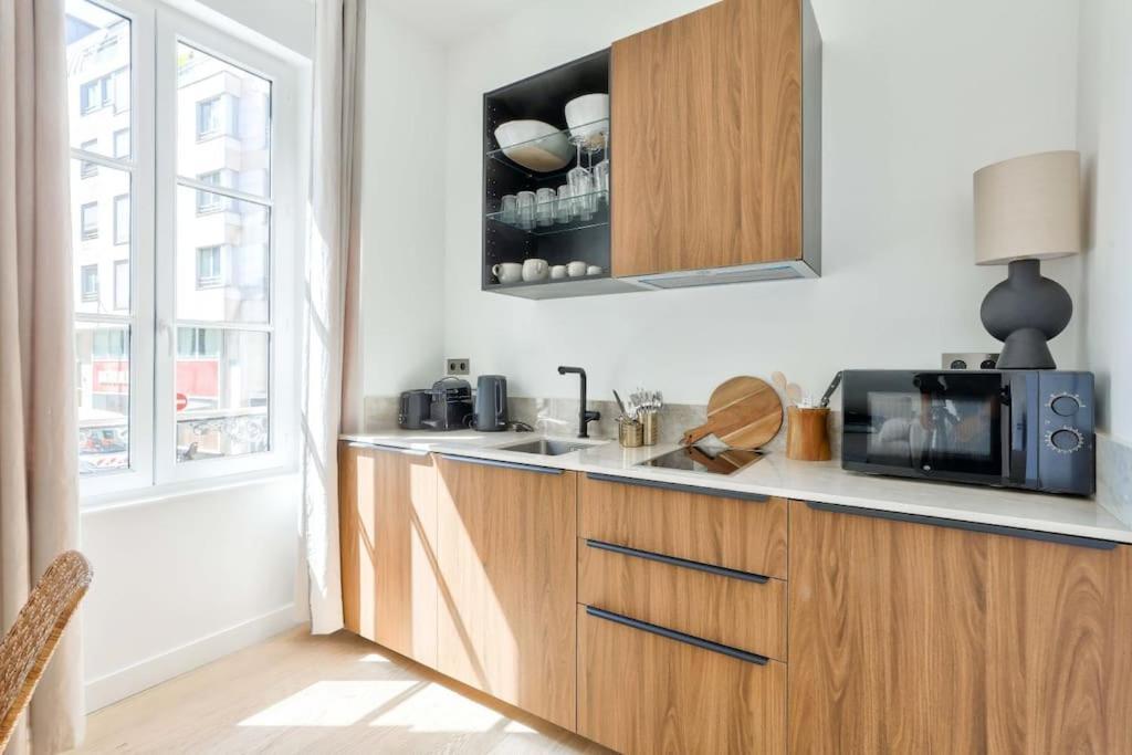 Stunning 1br Flat Near Bon Marche Rive Gauche Paris