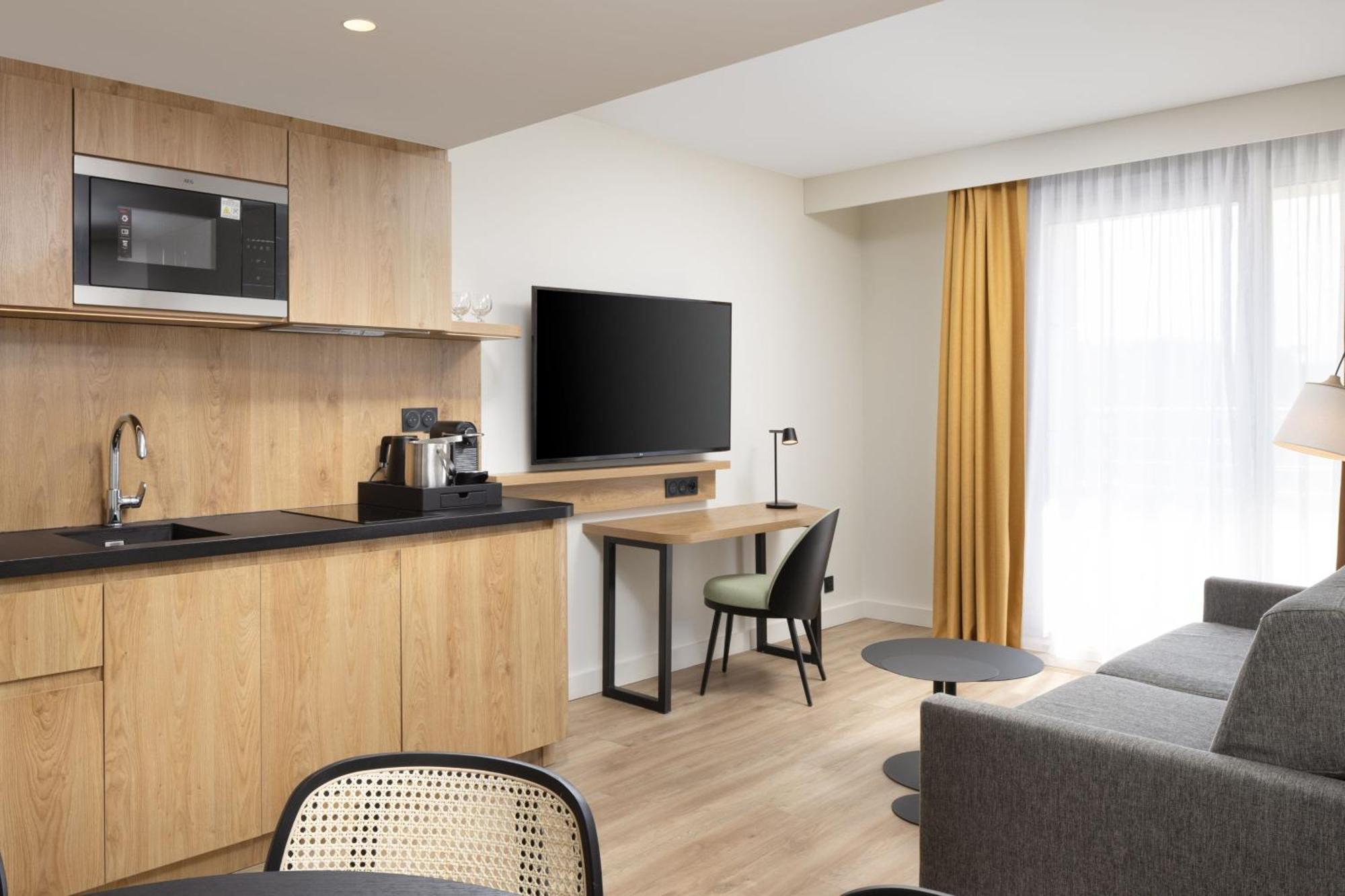 Hotel Résidence Didot Montparnasse 4*