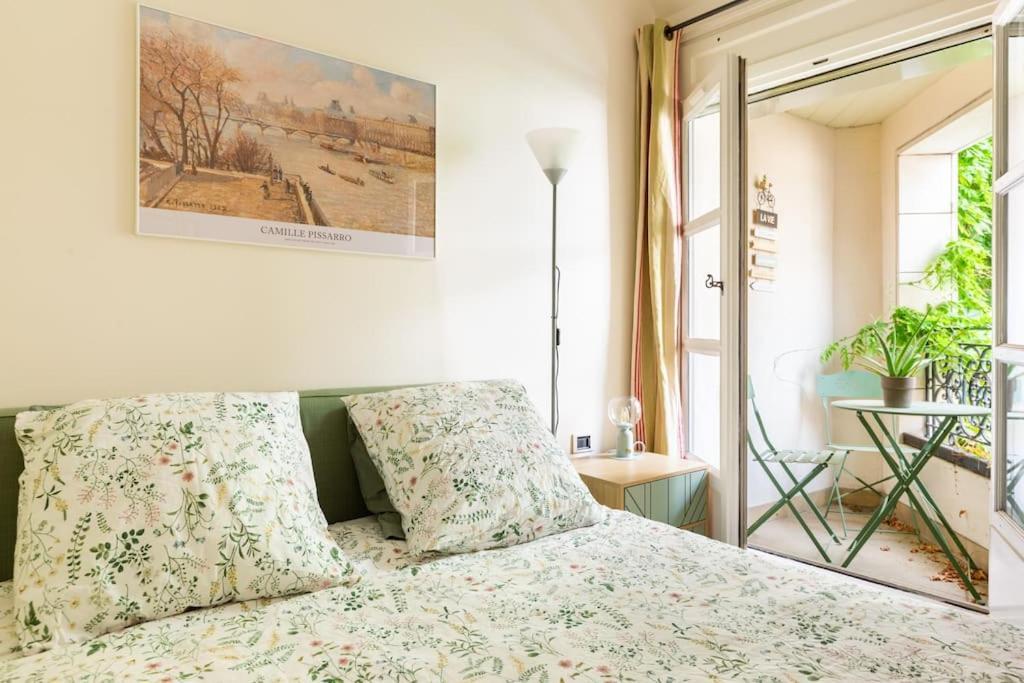 8 Elegant Familial Apartment Paris