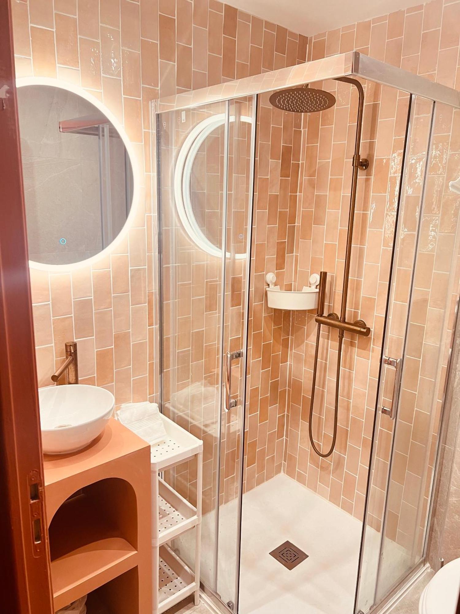 Apartment Colisee Paris