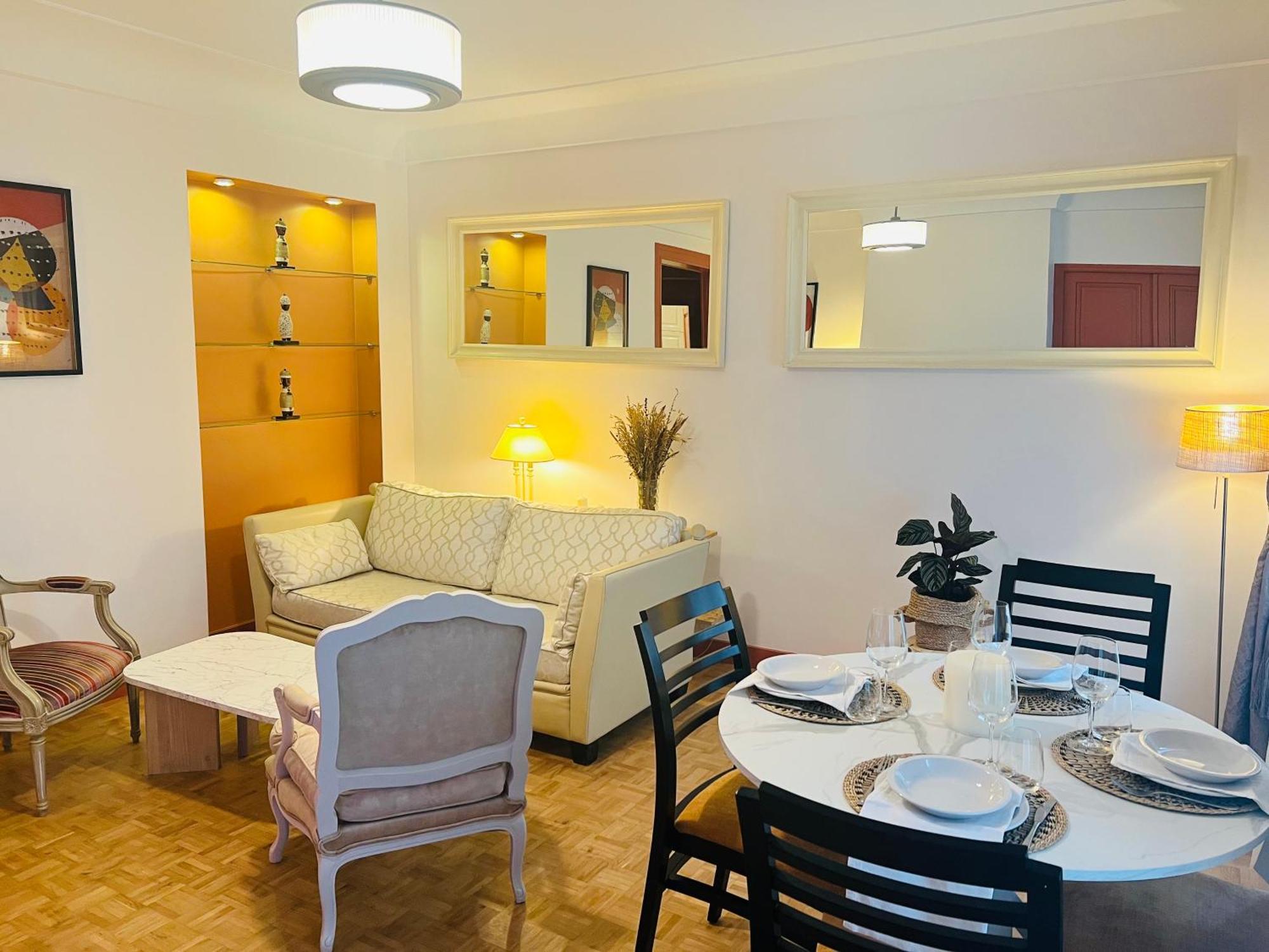 Apartment Colisee Paris