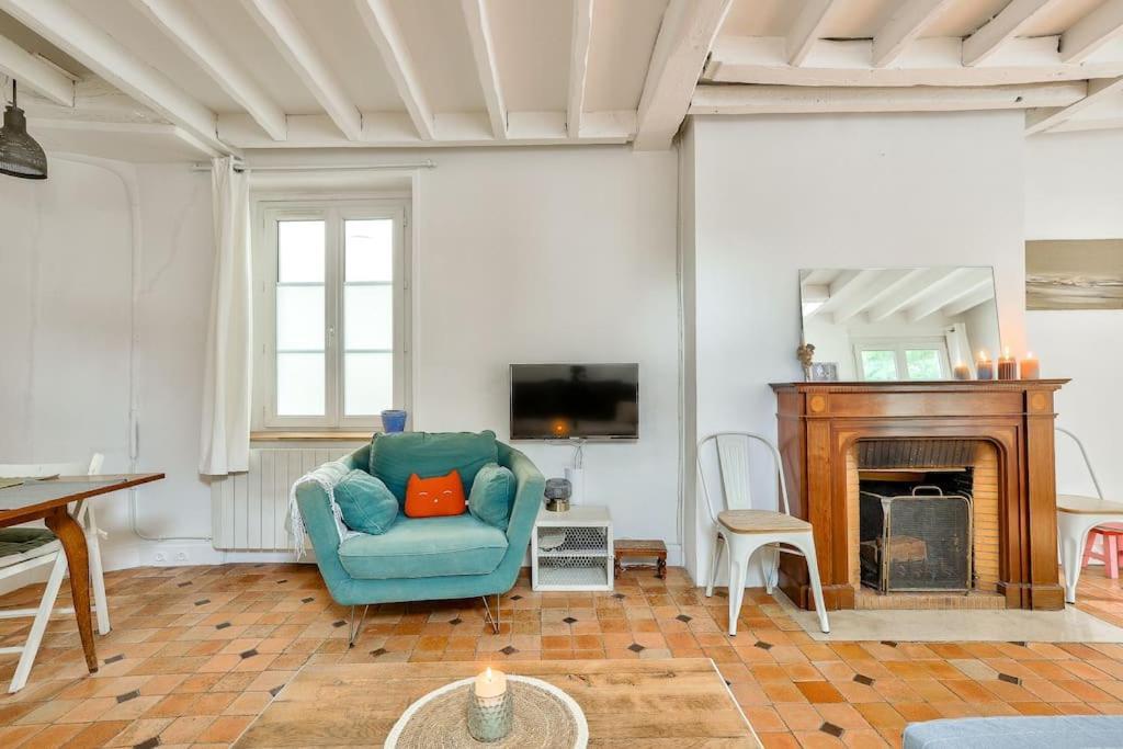 Stunning Duplex Near Place De La Nation Paris