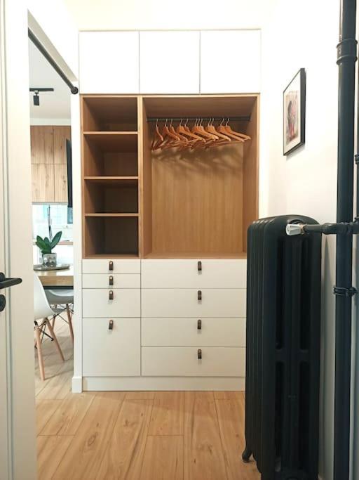 And Cosy 1 Bedroom *