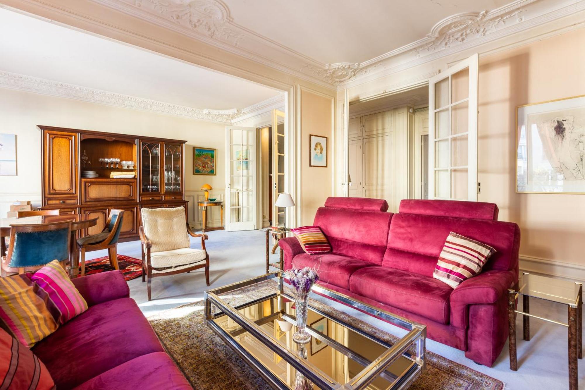Apartment Le Laos - Tour Eiffel - Metro 6 Cambronne Paris