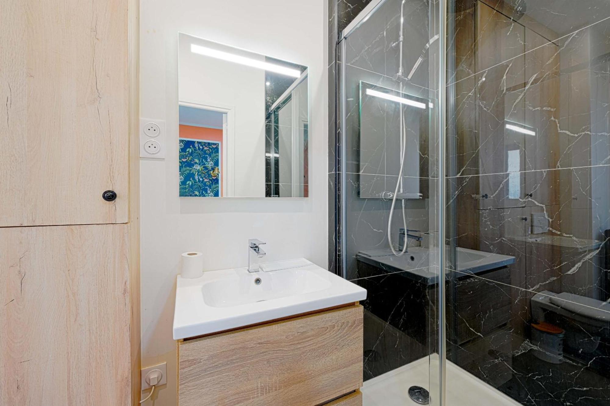Modern Secure Studio- Perfect For 2- Catacombs * Paris