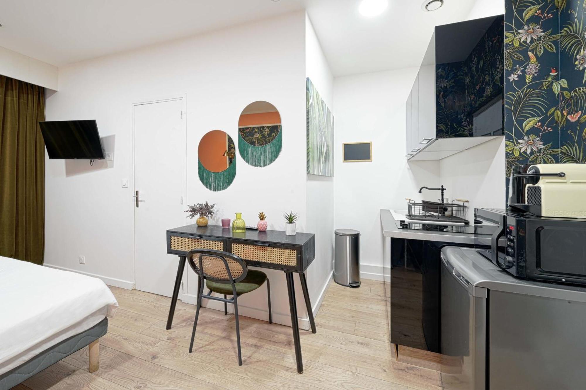 Modern Secure Studio- Perfect For 2- Catacombs