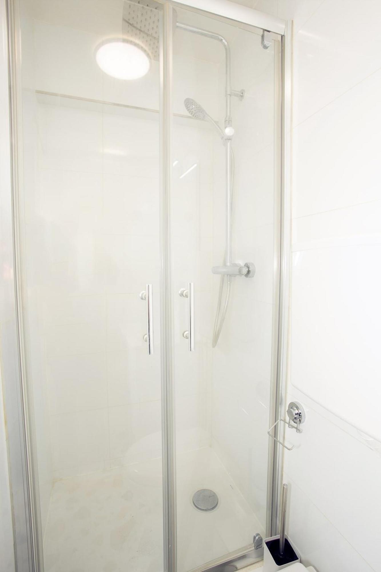 Ile Saint-louis & Pont De La Tournelle - Cityapartmentstay *