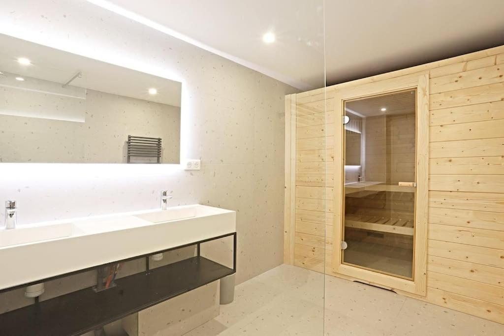 Appartement 8 Personnes Avec Sauna Paris