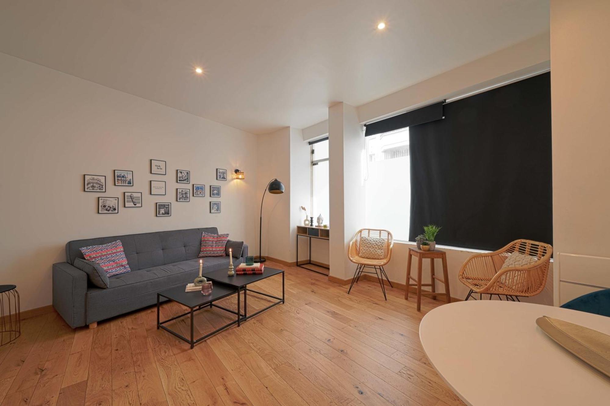 Superbe De 2 Pieces Apartment Paris