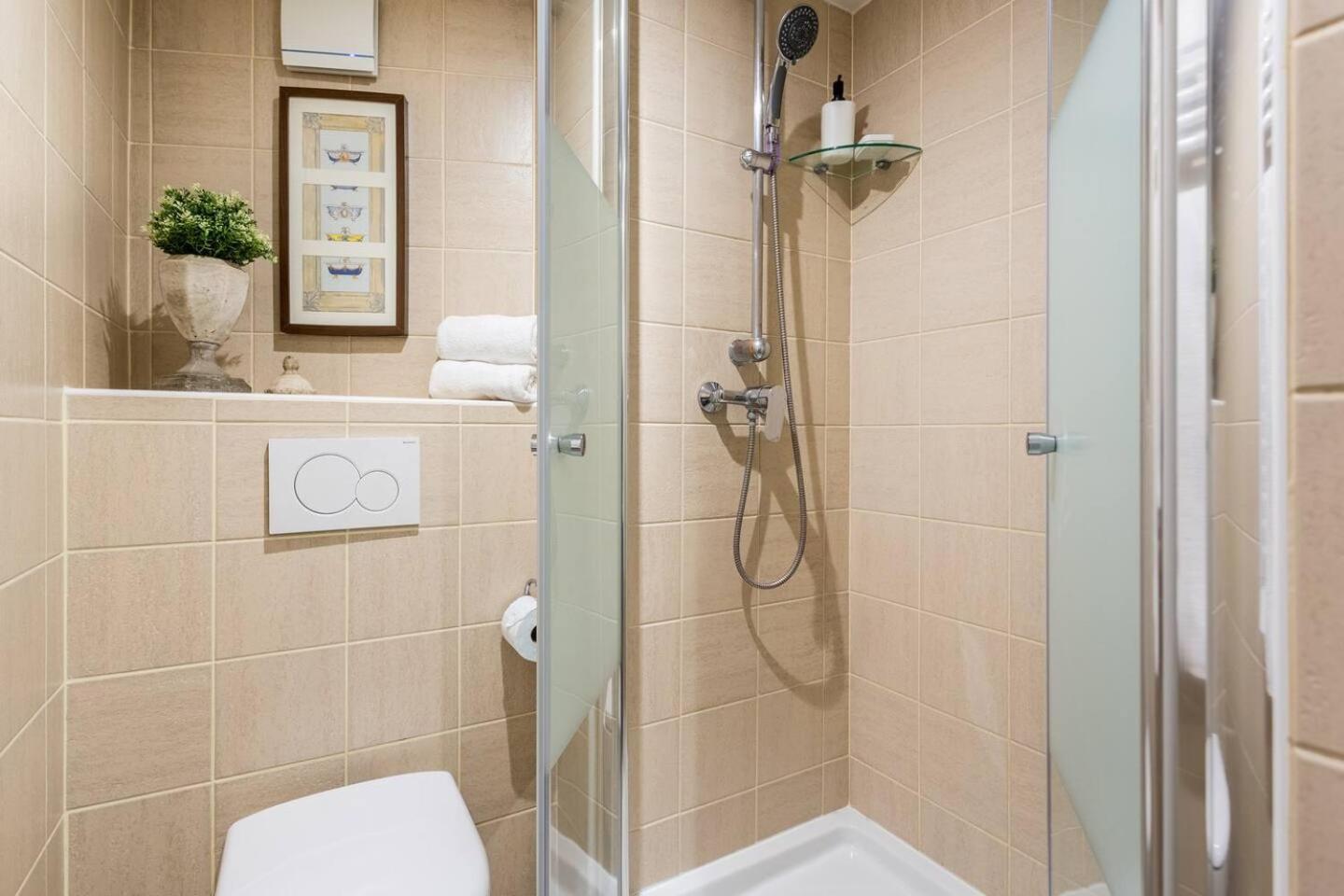 Apartment Quartier Latin 3 To Choose! Paris