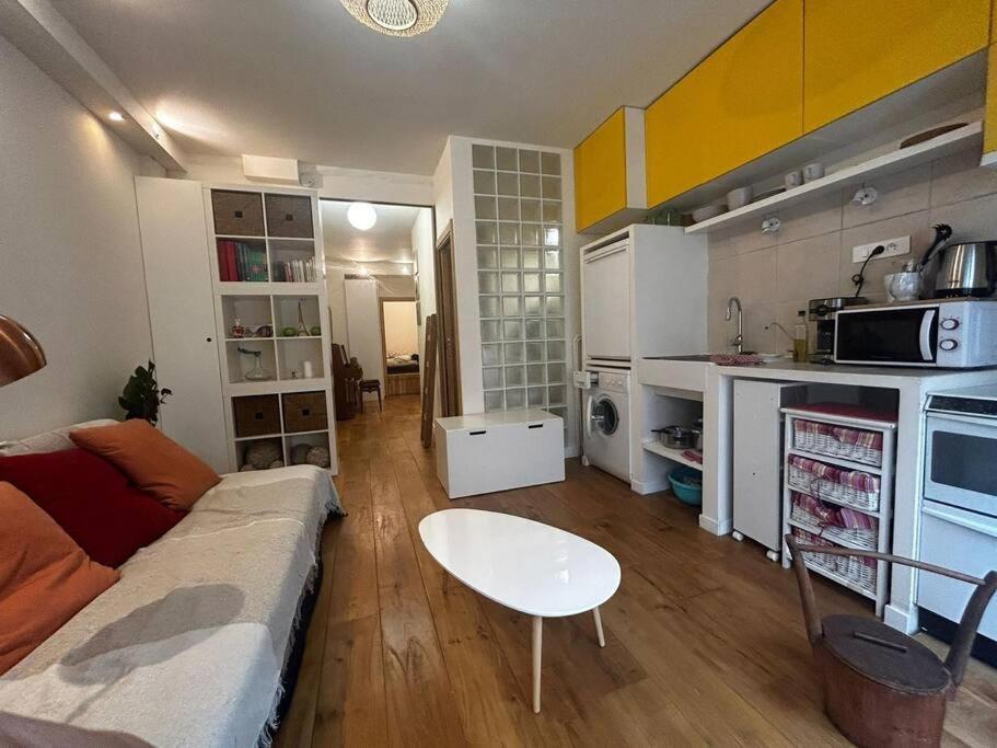 Charming Flat Paris