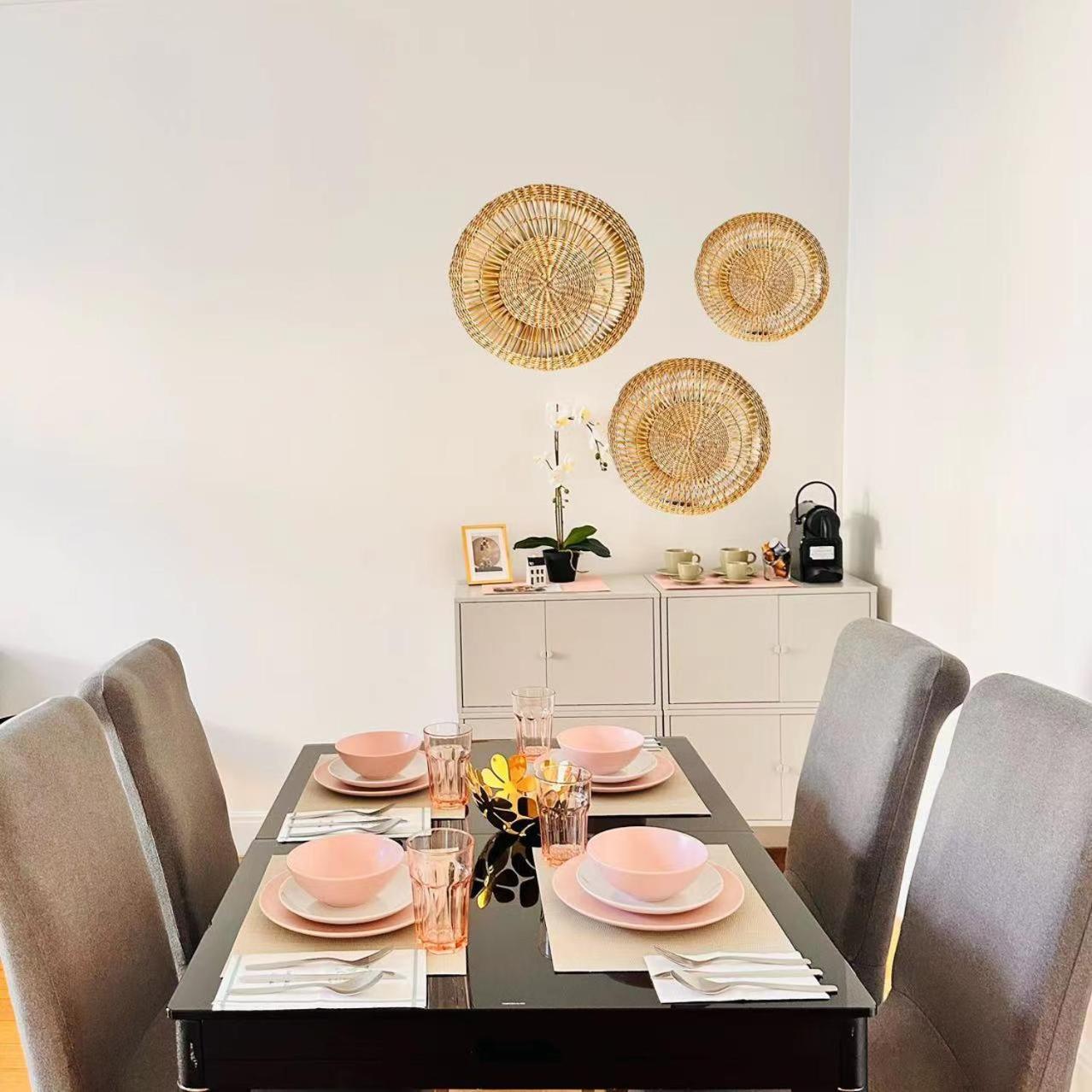 2 Bedrooms In Marais Apartment