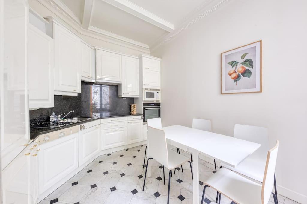 Familial Proche Tour Eiffel Apartment Paris