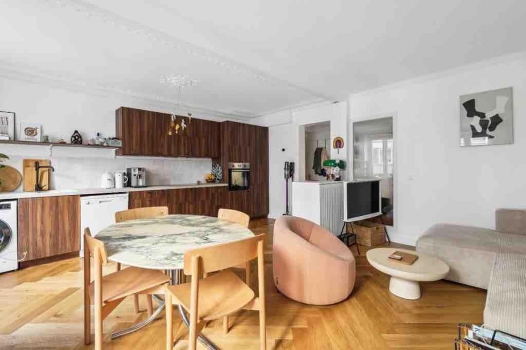 Appartement Design In Le Marais Paris