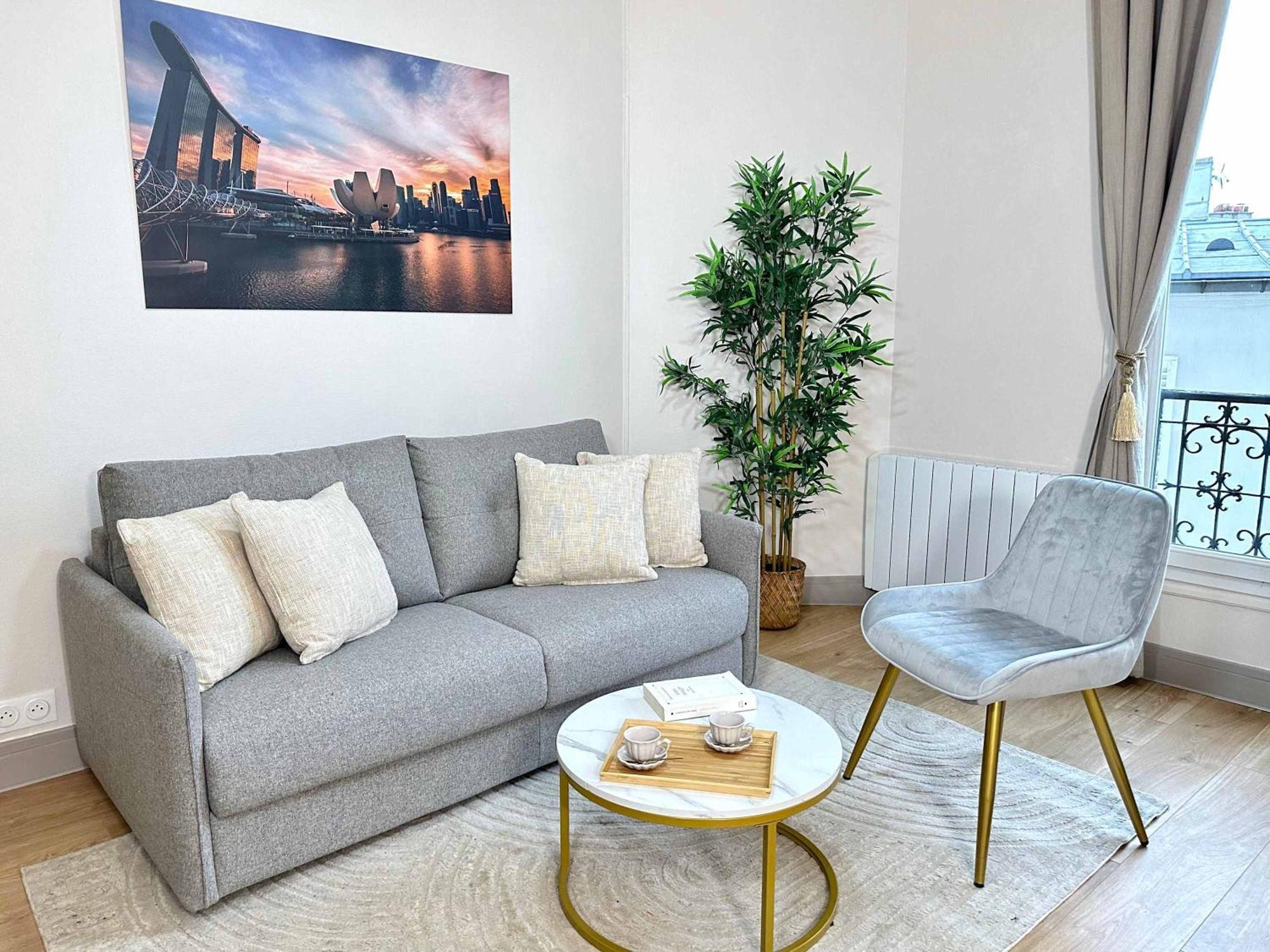 Beautiful Studio Front Of Sacre-coeur Apartment *
