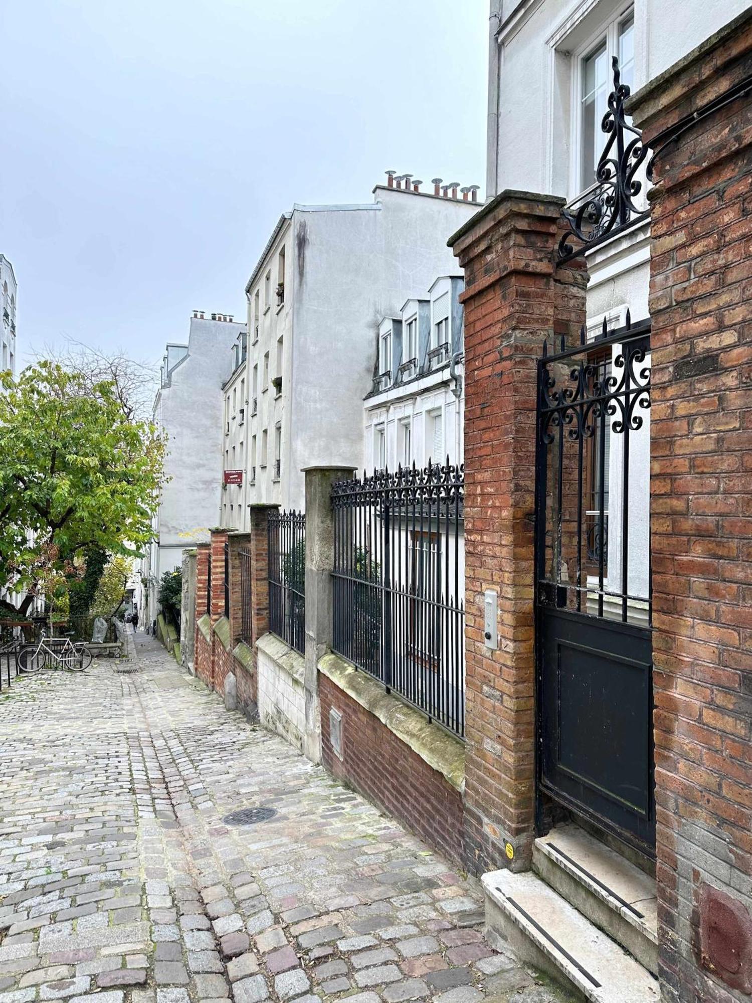 Apartment Beautiful Studio Front Of Sacre-coeur Paris