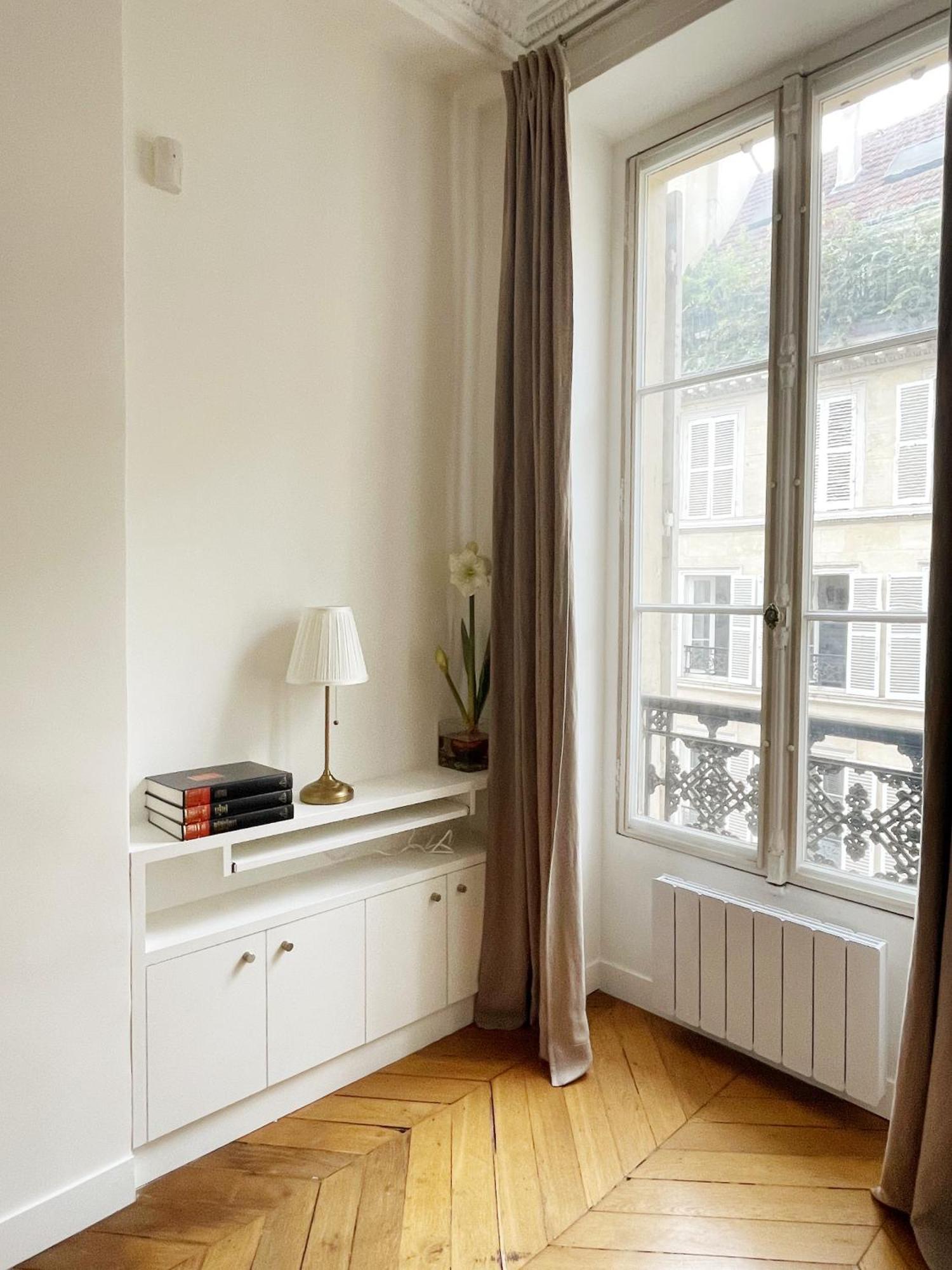 Spacious 3br Flat / Madeleine