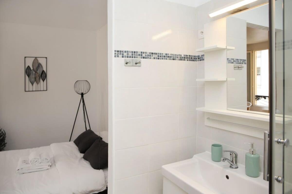 Avec Bureau Proche Montmartre - P2 Paris