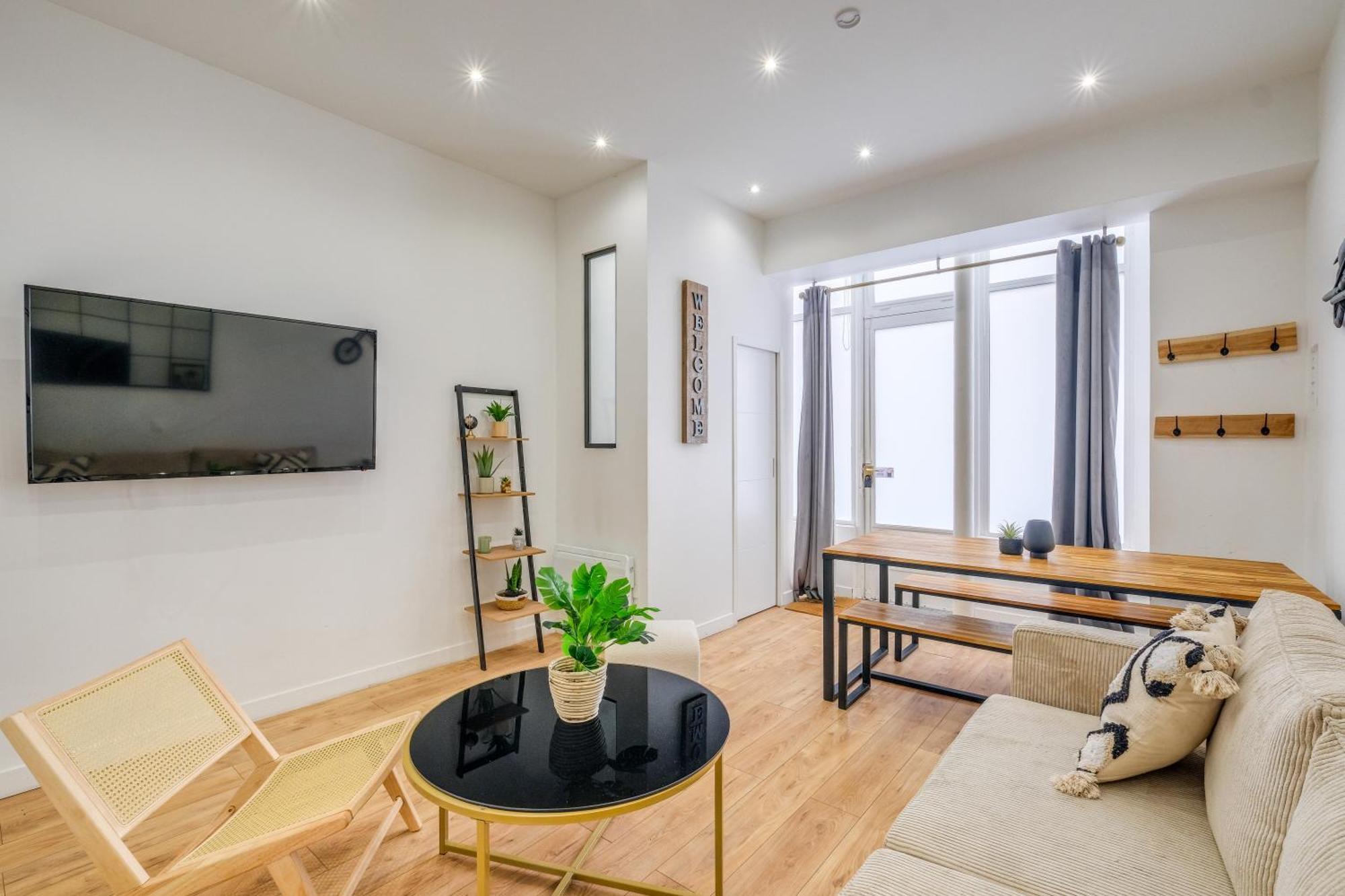 Appartement Notre Dame, Odeon 5e, Triplex 2 Salles De Bain *