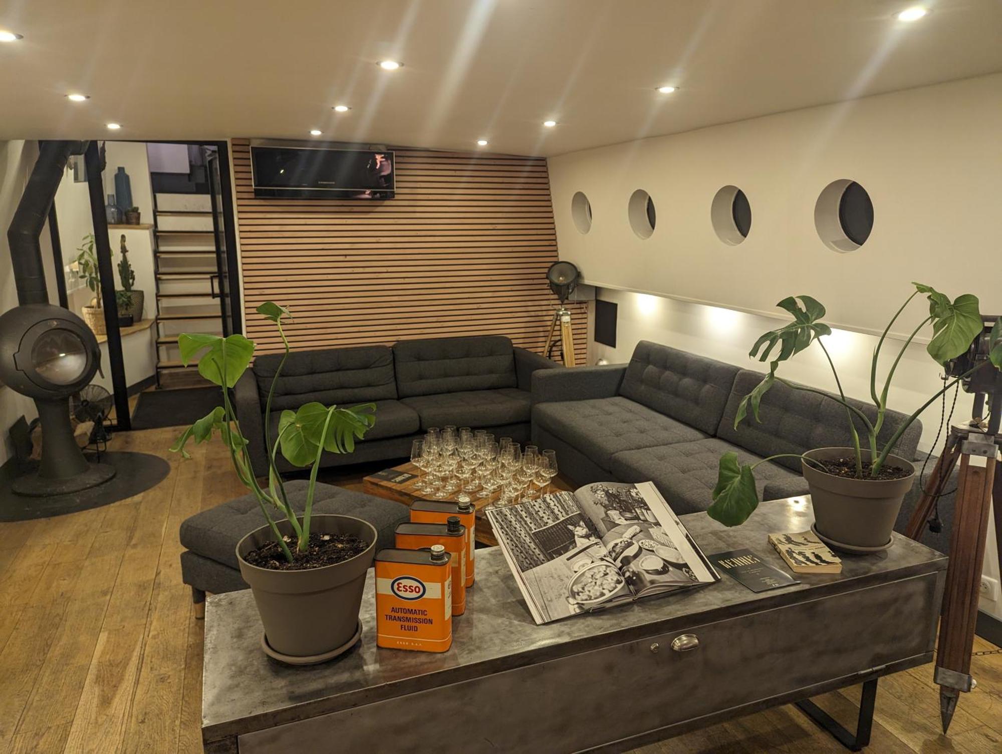 Parisiandaydreamhouseboat