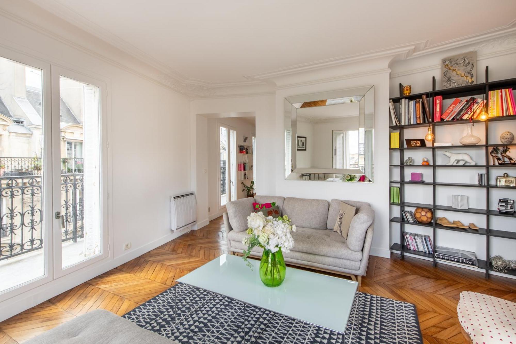 Apartment Geranimus Parisian Charm Paris
