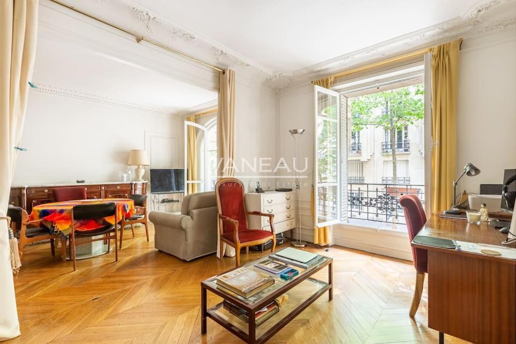 Apartment Superb Parisian *