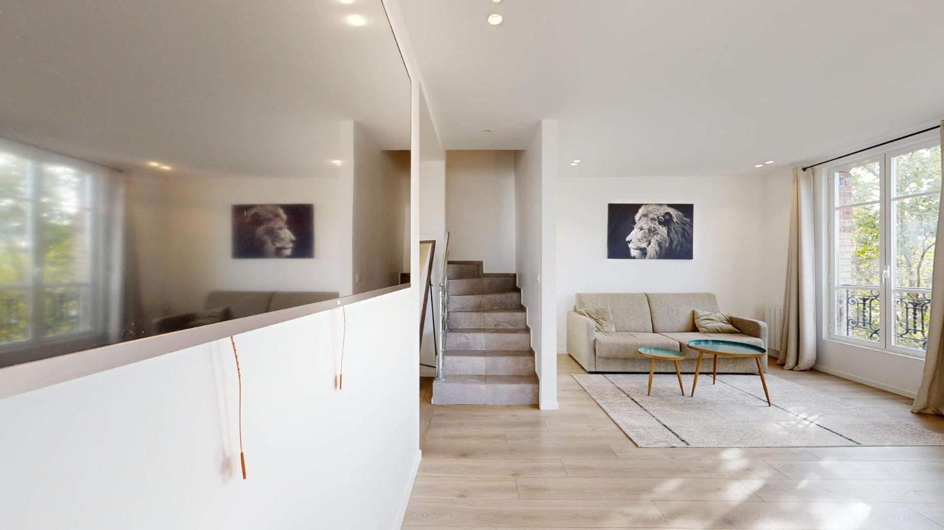 Bluestay 38 - Charmant Duplex A *