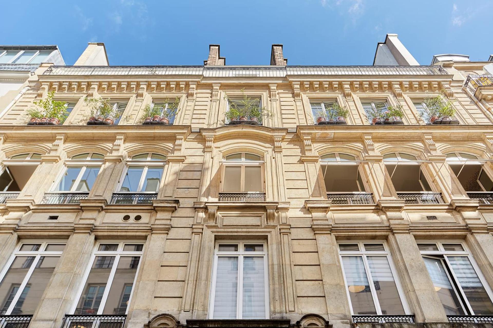 Superb 2 Bedrooms Centrer Of By Prestige *