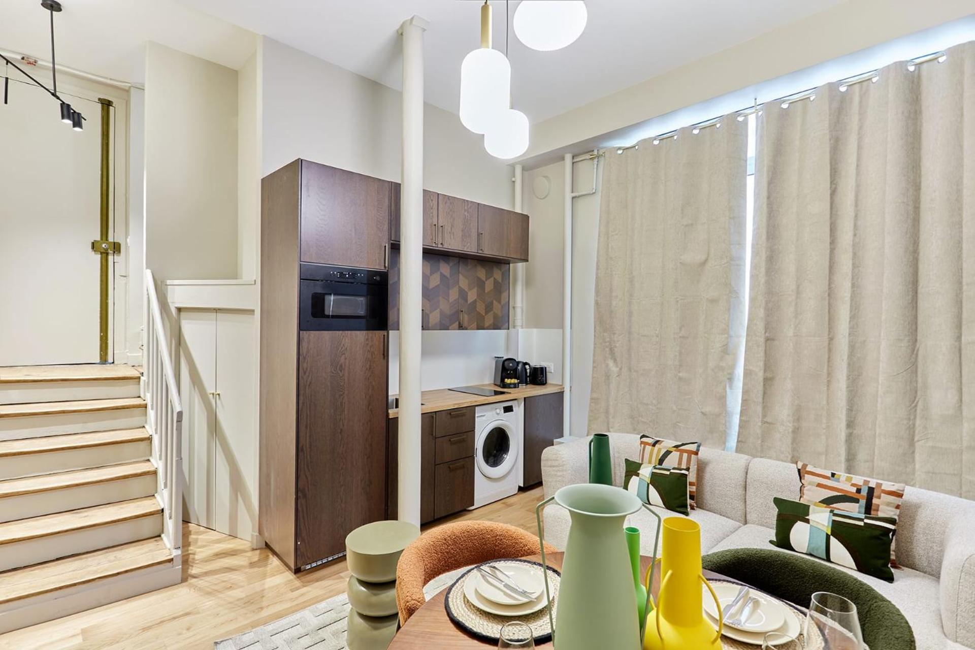 Superb 2 Bedrooms Centrer Of By Prestige *