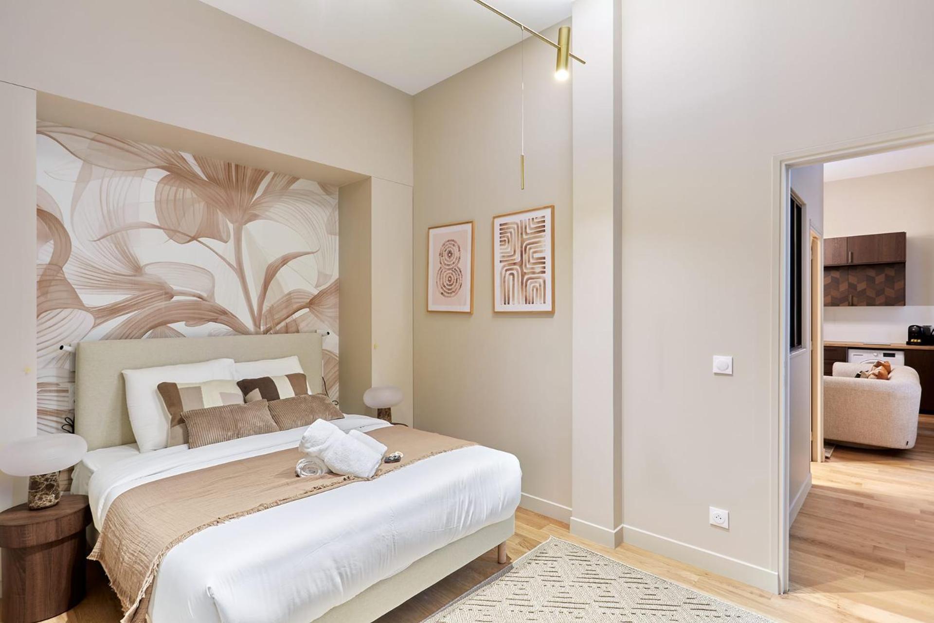 Superb 2 Bedrooms Centrer Of By Prestige *