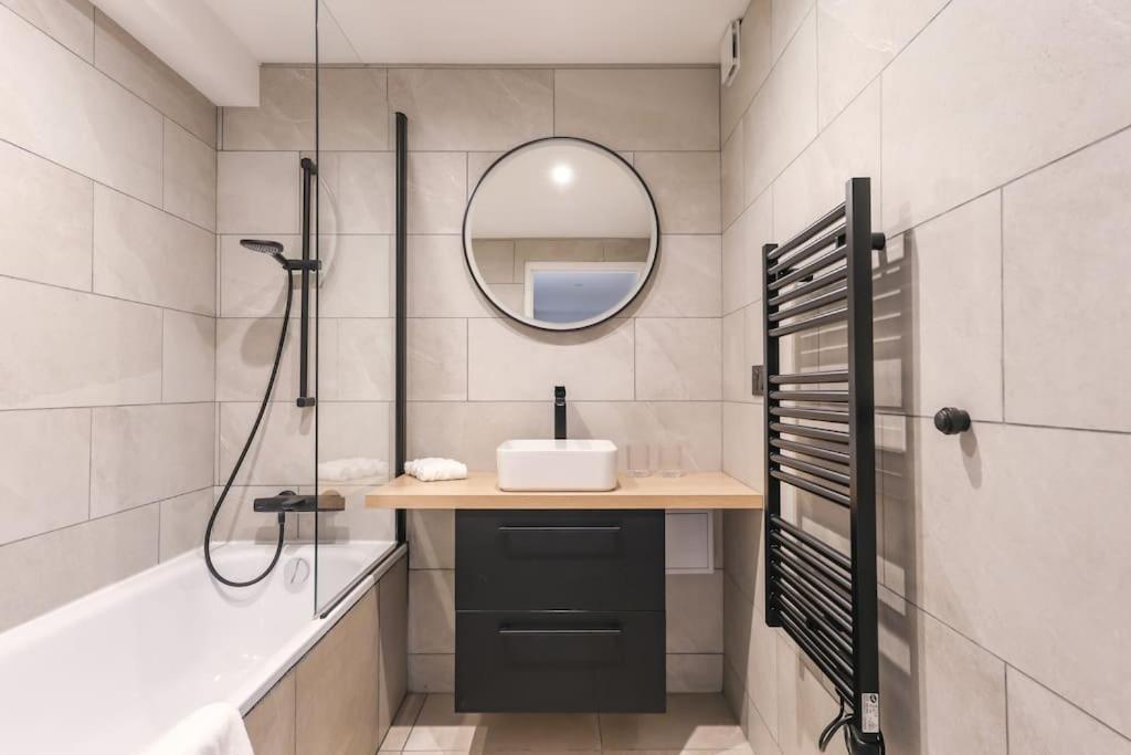 Urban Retreat Brand-new Duplex 2-bedroom