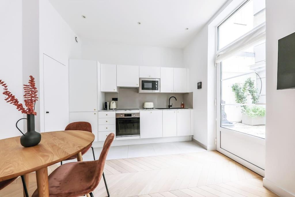 Urban Retreat Brand-new Duplex 2-bedroom *