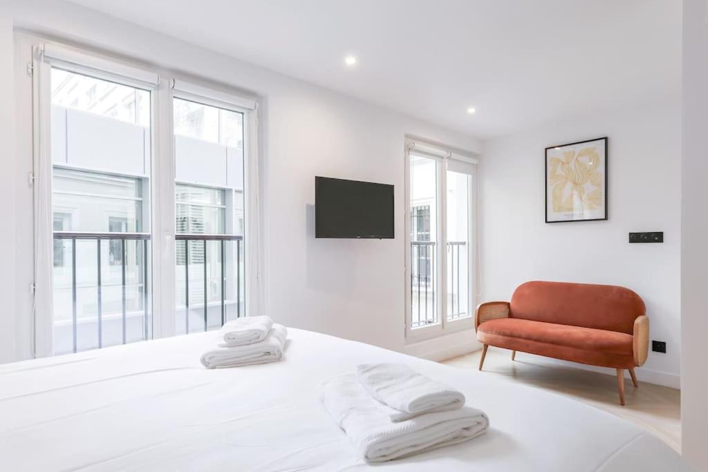 Urban Retreat Brand-new Duplex 2-bedroom * Paris