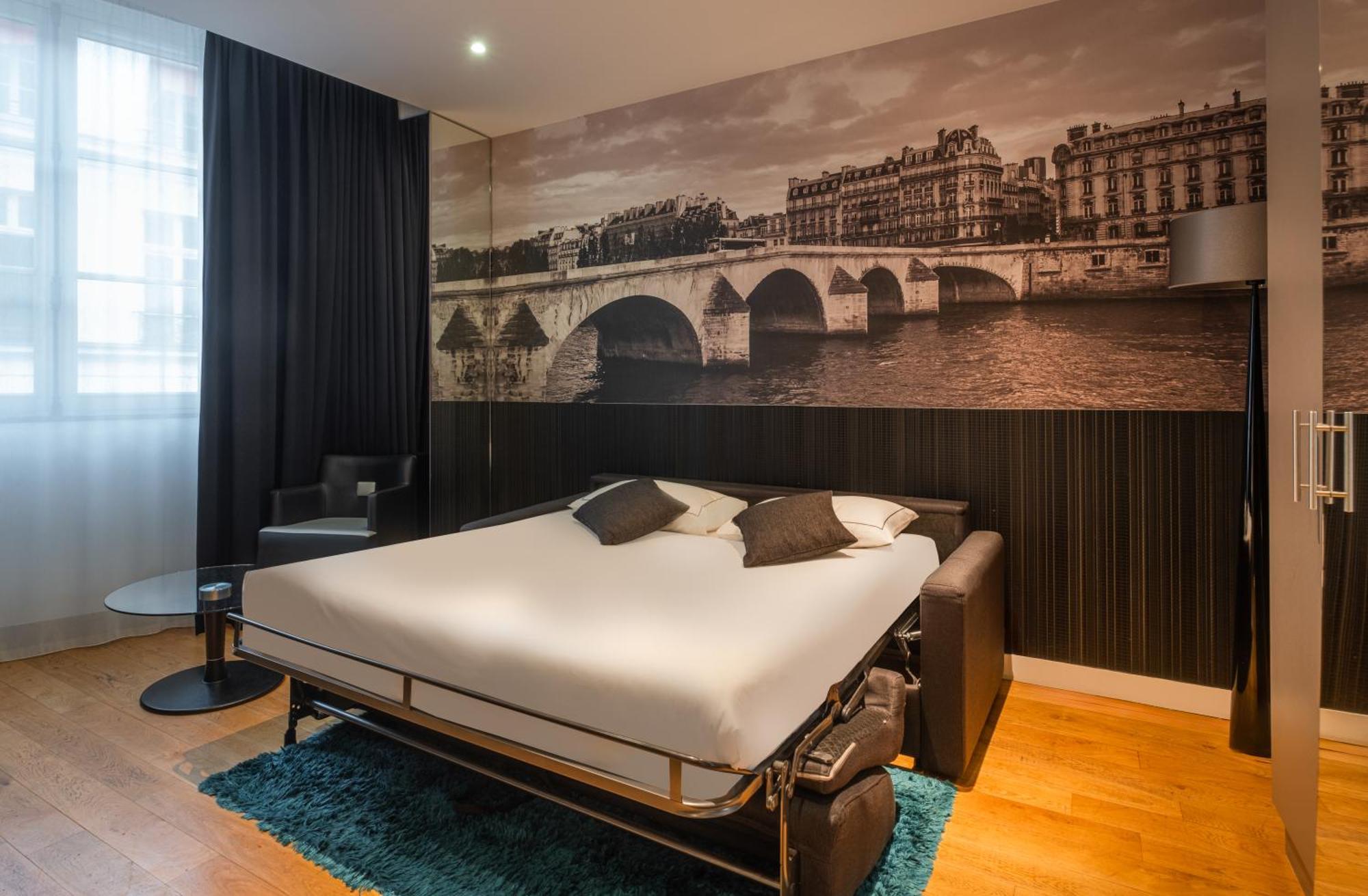 L'empire - Louvre Hotel