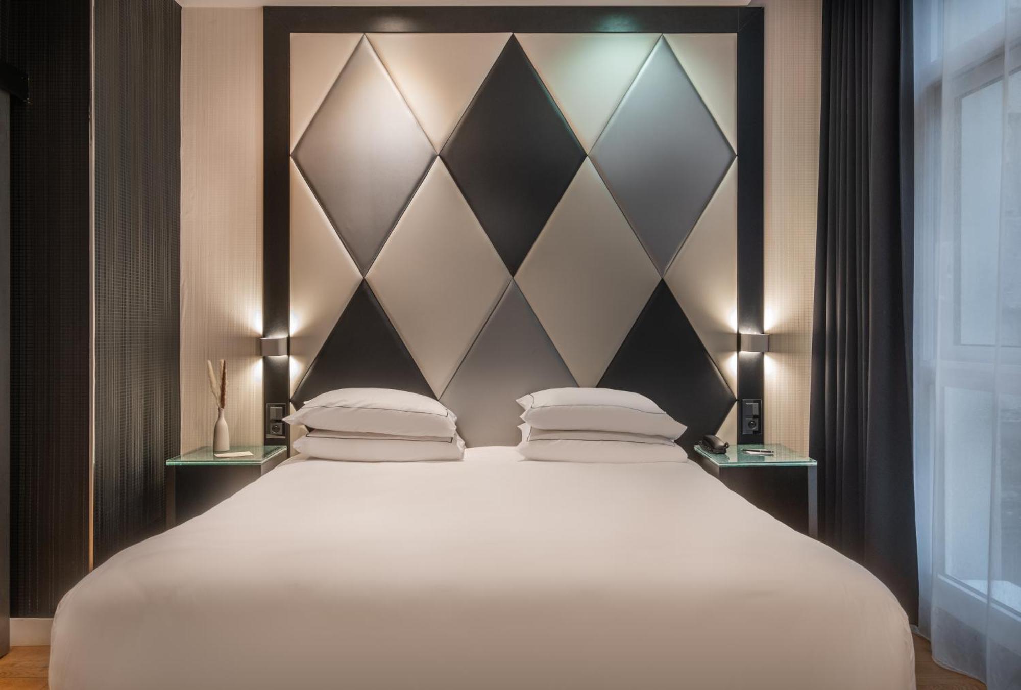 L'empire - Louvre Hotel